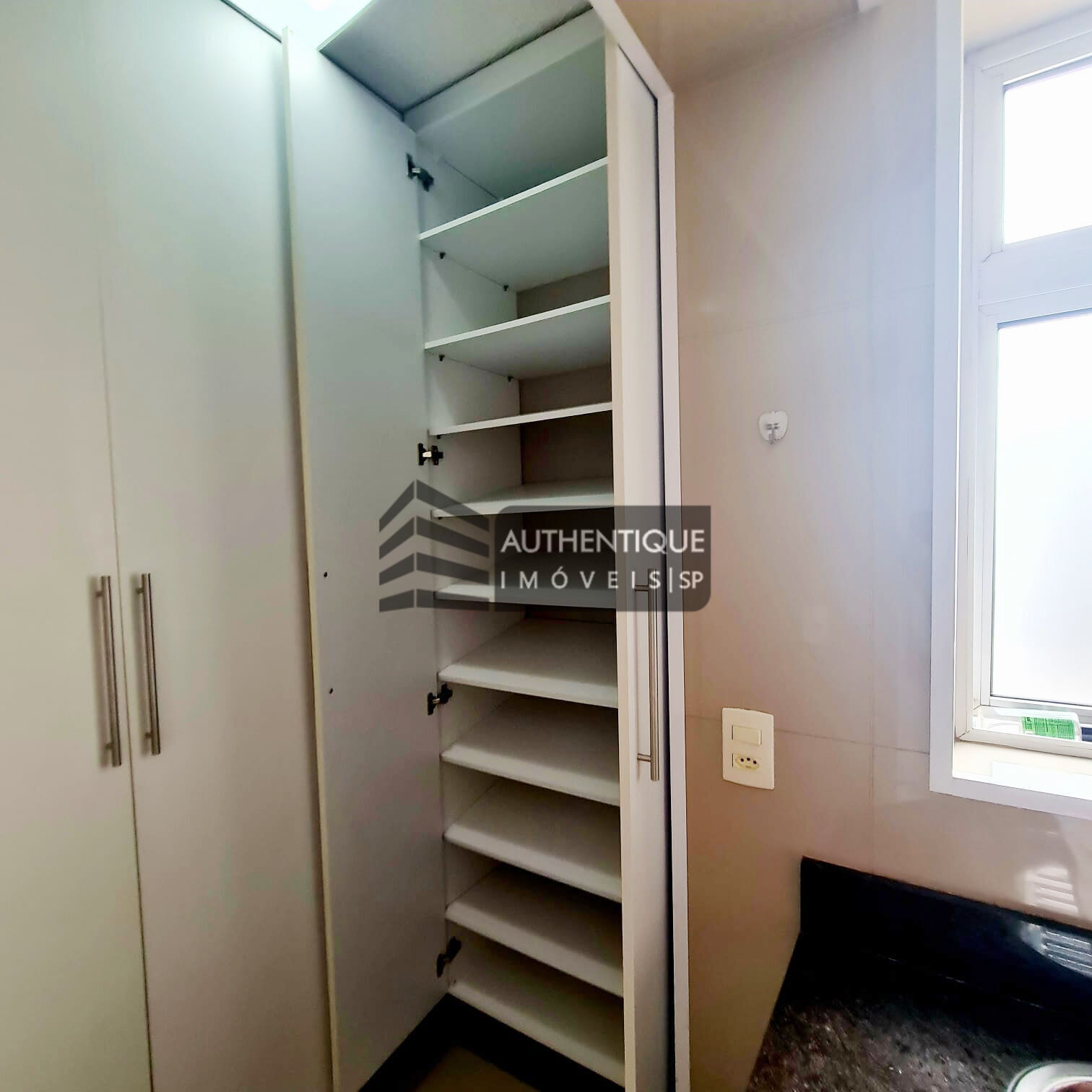 Apartamento para alugar com 2 quartos, 104m² - Foto 17