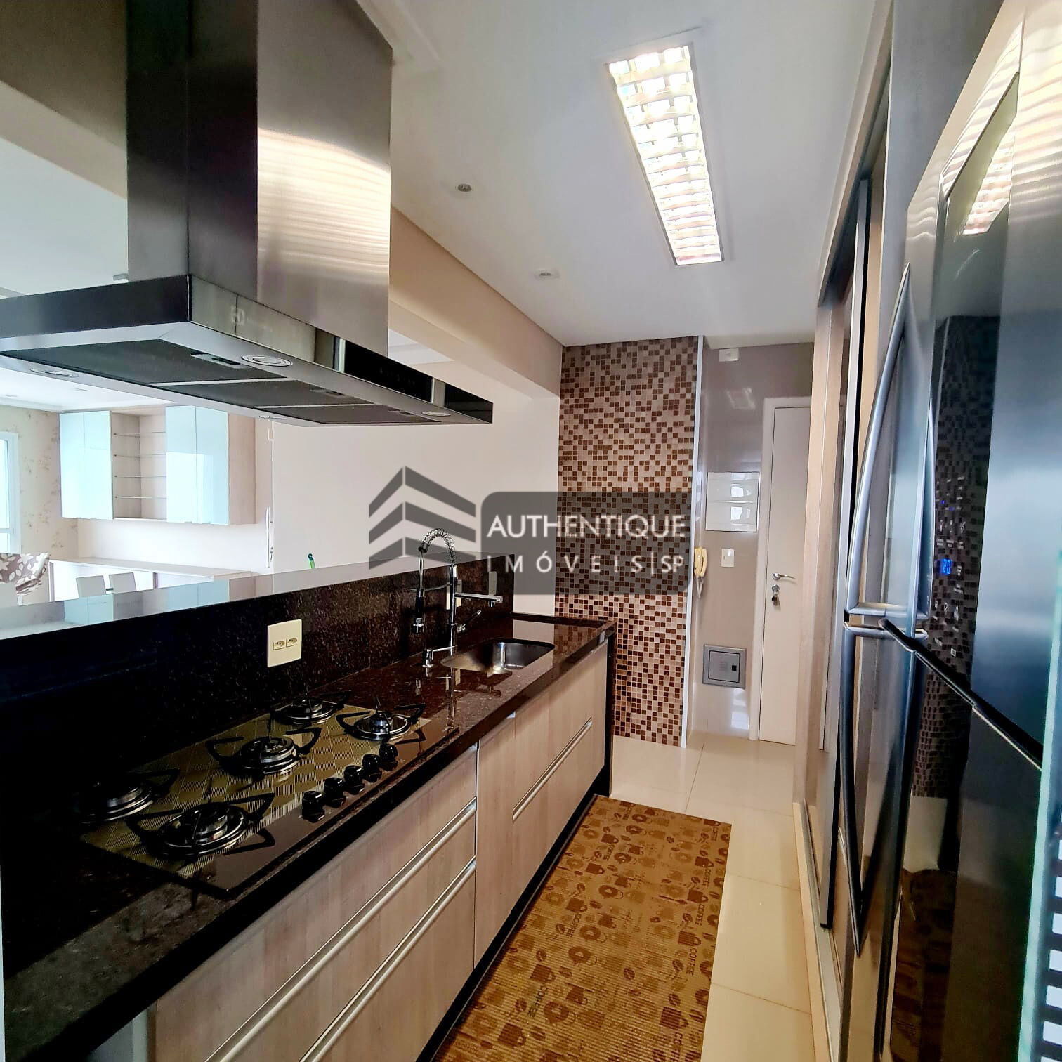 Apartamento para alugar com 2 quartos, 104m² - Foto 13