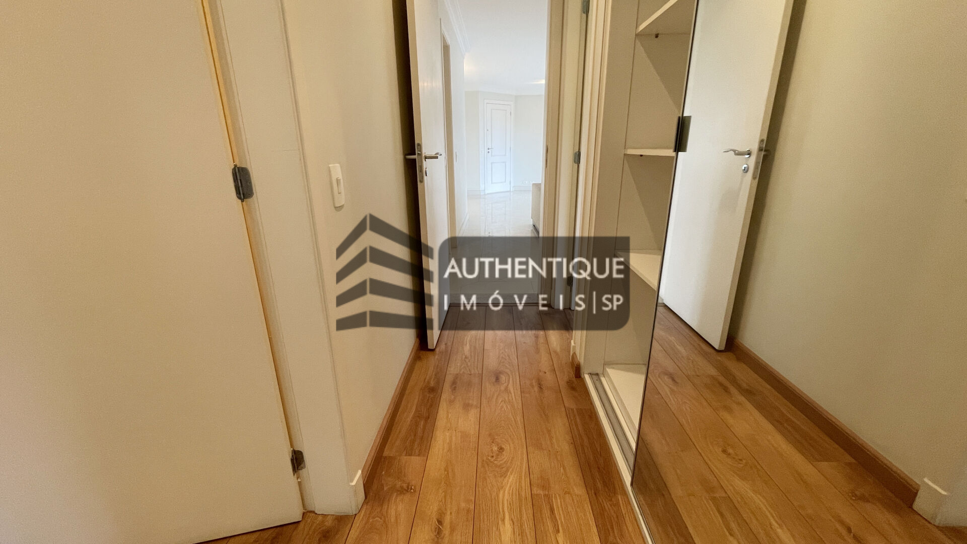 Apartamento à venda com 3 quartos, 121m² - Foto 20