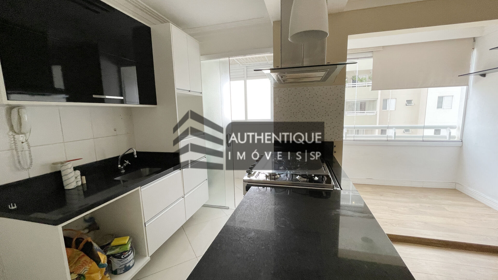 Apartamento à venda com 2 quartos, 70m² - Foto 6