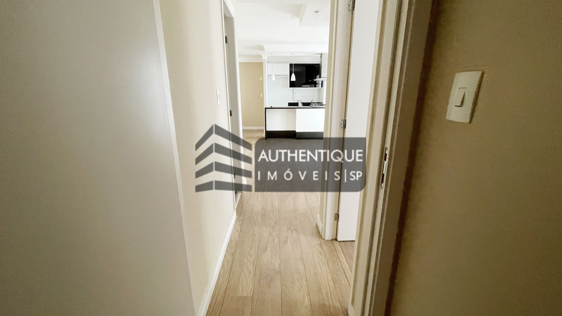 Apartamento à venda com 2 quartos, 70m² - Foto 15