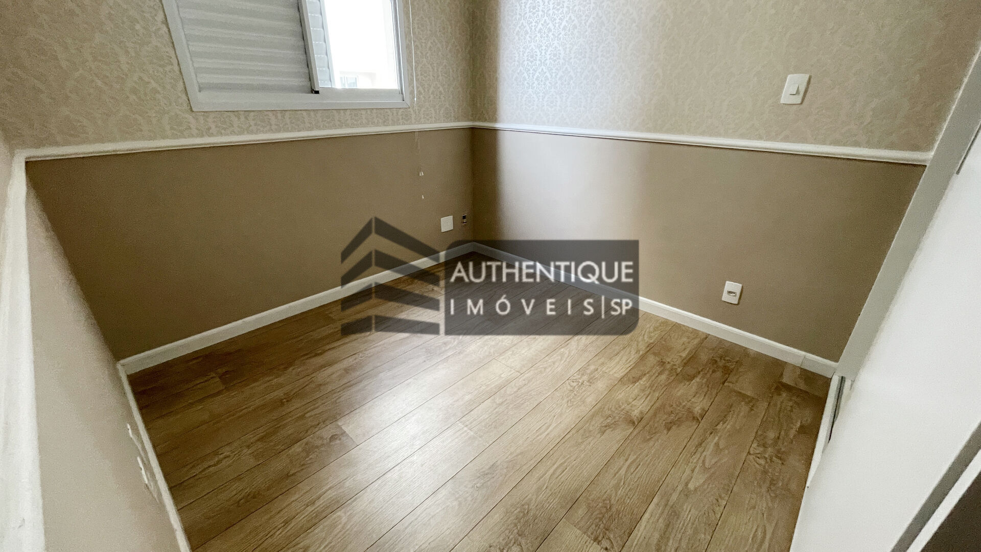 Apartamento à venda com 2 quartos, 70m² - Foto 13