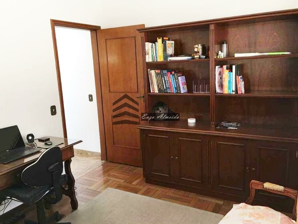 Casa à venda com 4 quartos, 316m² - Foto 13