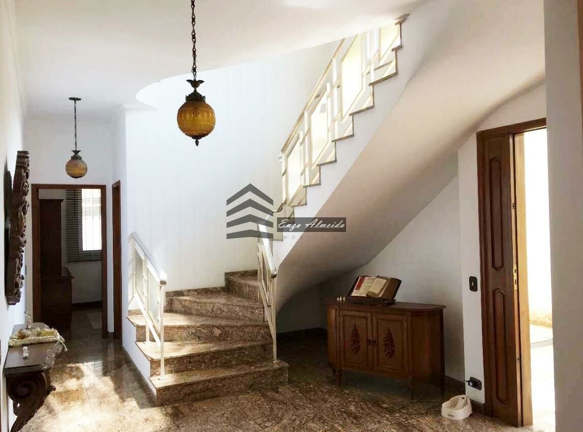 Casa à venda com 4 quartos, 316m² - Foto 6