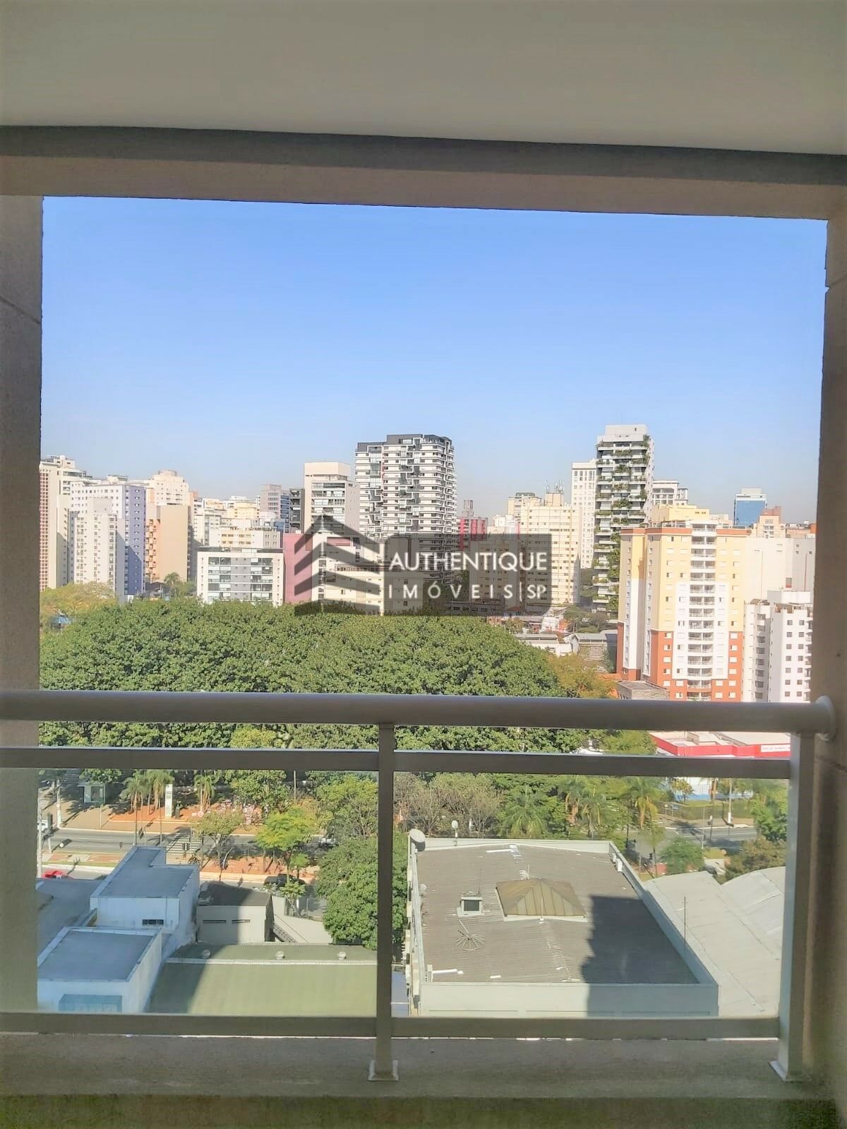 Apartamento à venda com 3 quartos, 150m² - Foto 3