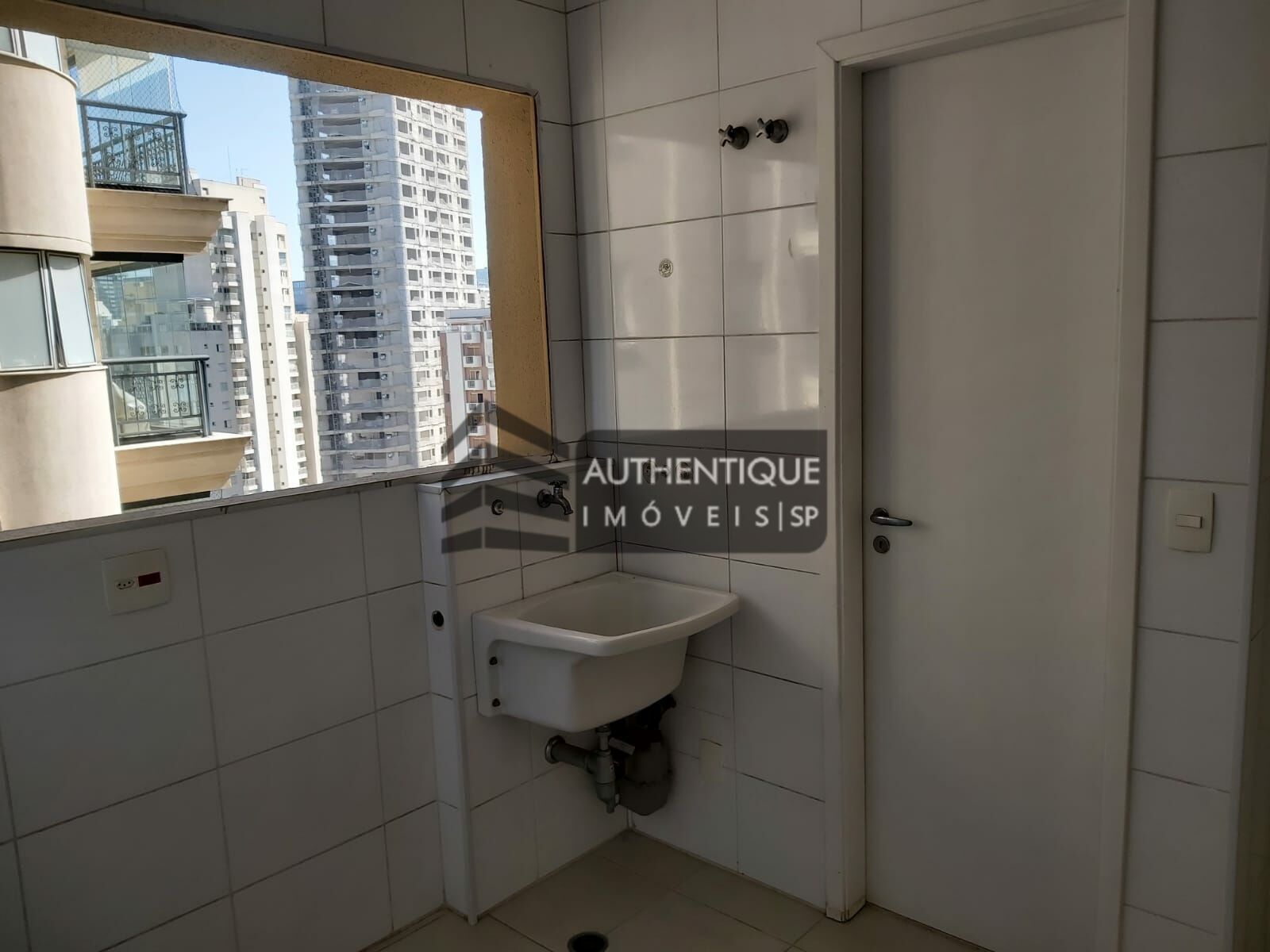 Apartamento à venda com 3 quartos, 150m² - Foto 10