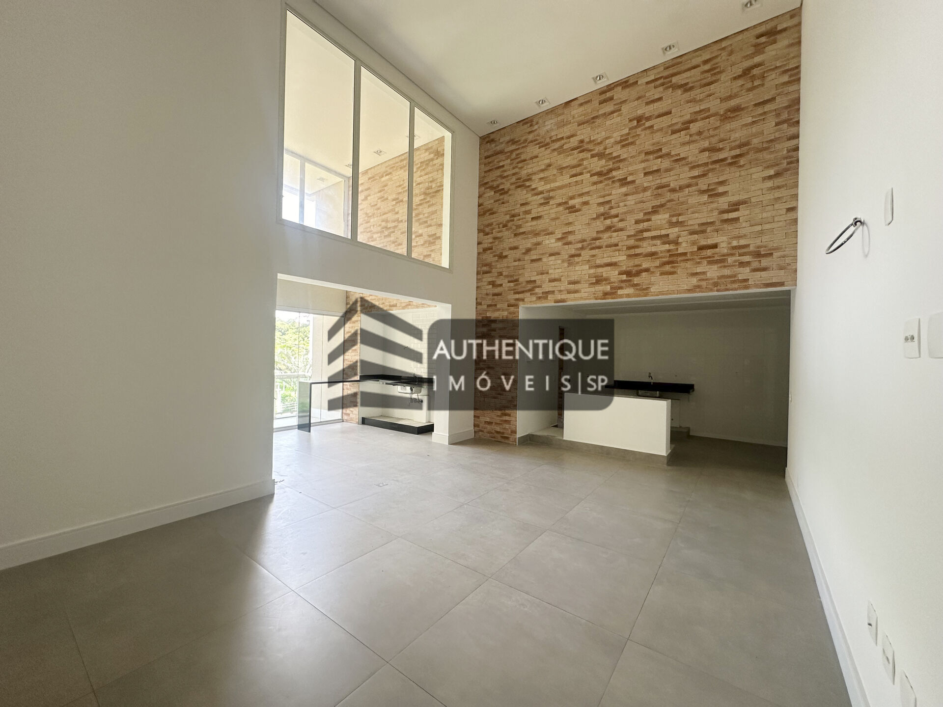 Apartamento à venda com 4 quartos, 172m² - Foto 1