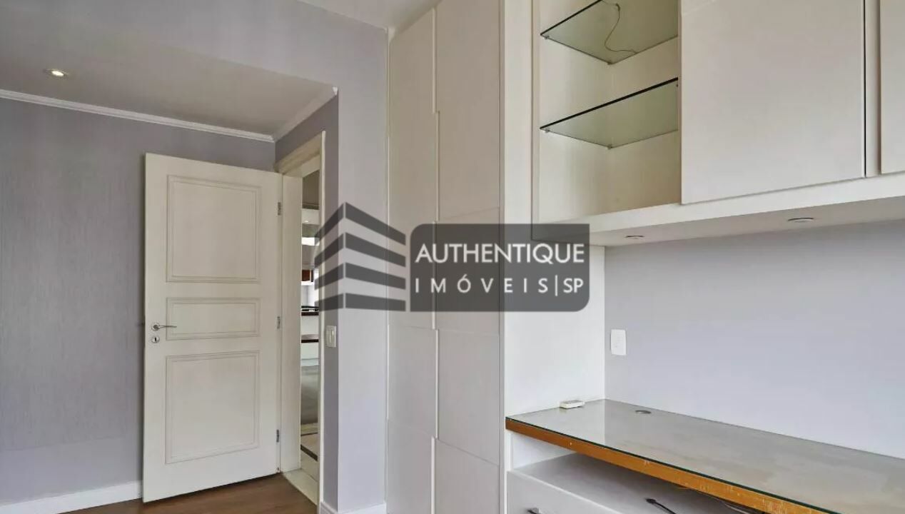 Apartamento à venda com 3 quartos, 204m² - Foto 19