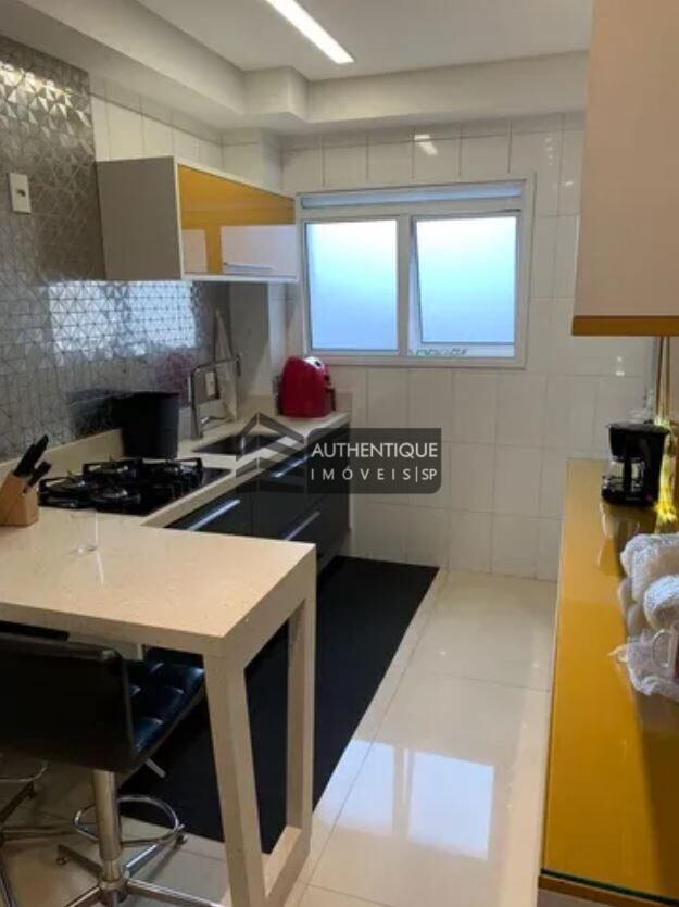 Apartamento à venda com 3 quartos, 150m² - Foto 4