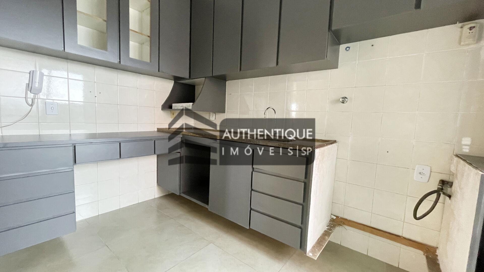 Apartamento à venda com 3 quartos, 85m² - Foto 16