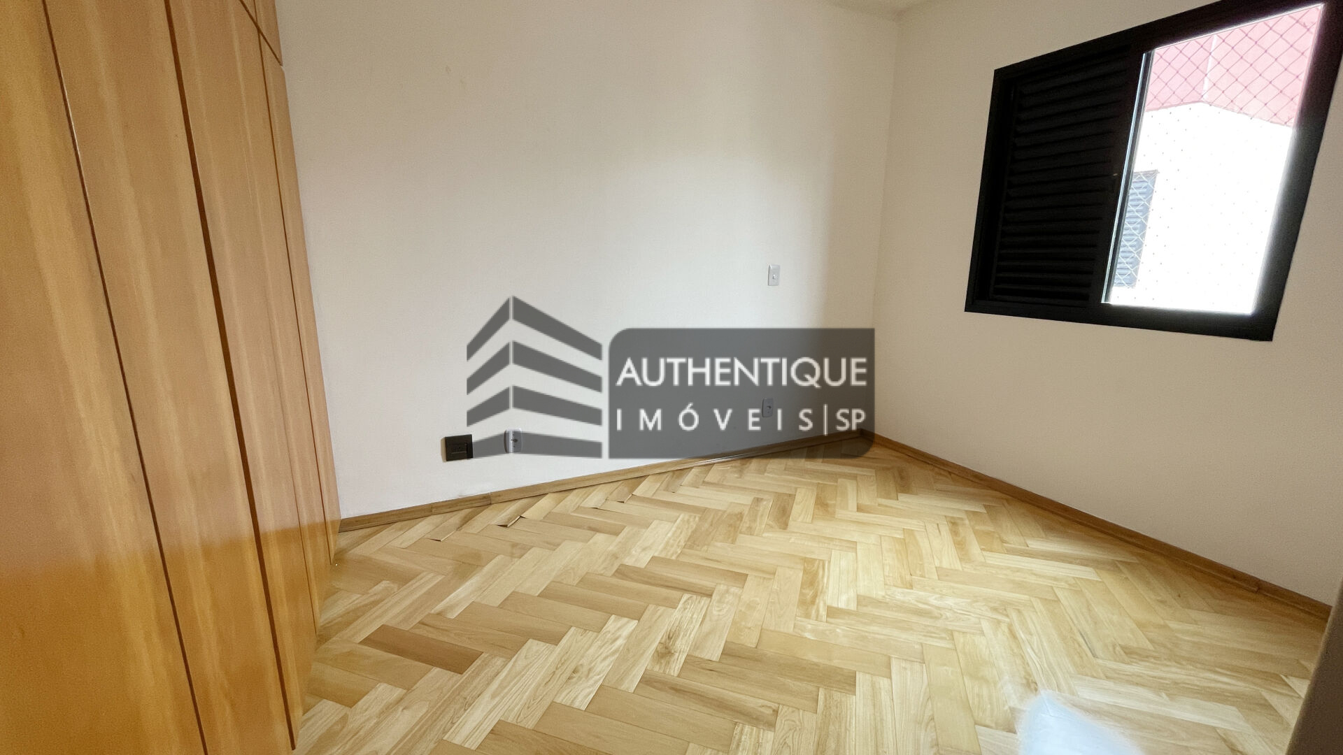 Apartamento à venda com 3 quartos, 85m² - Foto 23