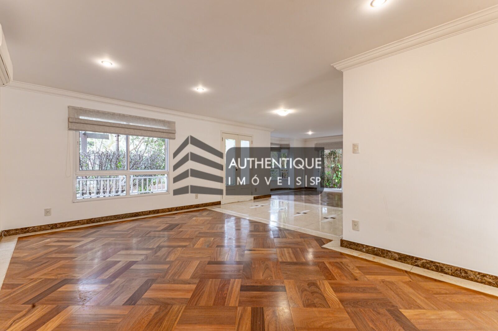 Casa de Condomínio à venda com 4 quartos, 568m² - Foto 8