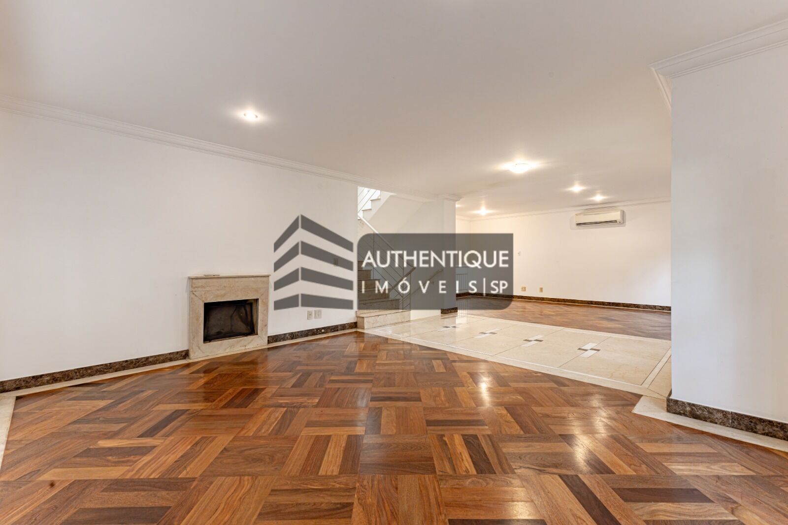 Casa de Condomínio à venda com 4 quartos, 568m² - Foto 9