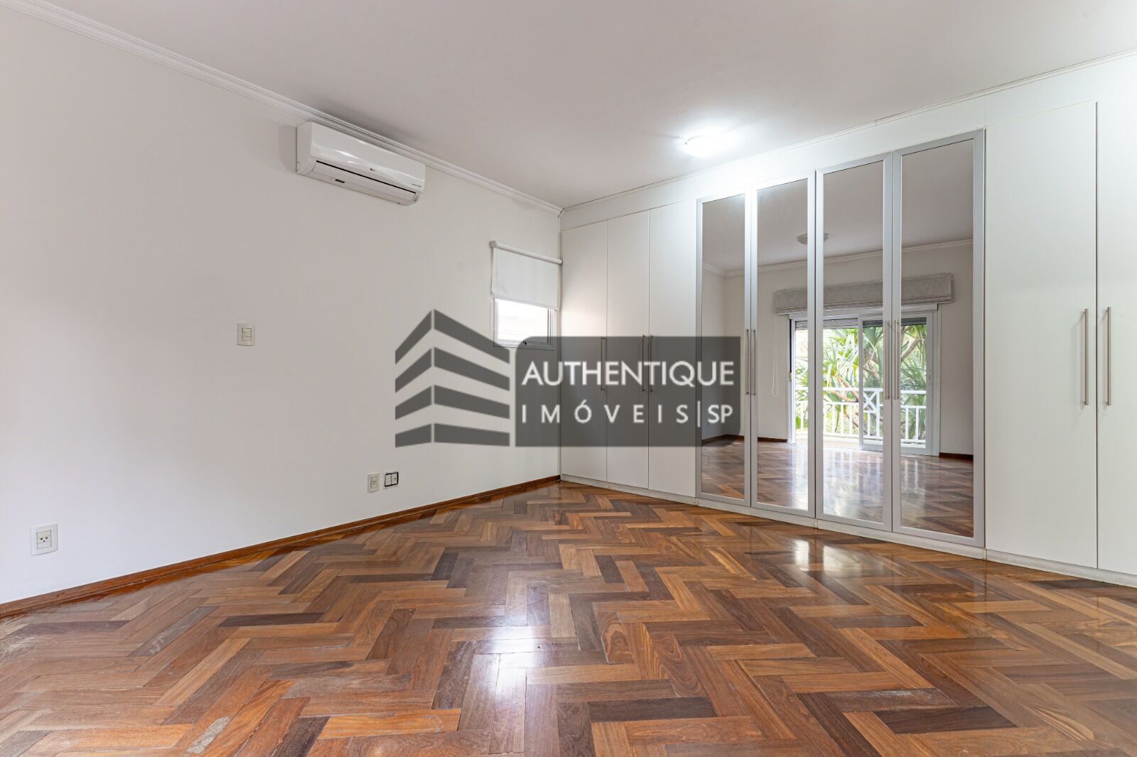 Casa de Condomínio à venda com 4 quartos, 568m² - Foto 16