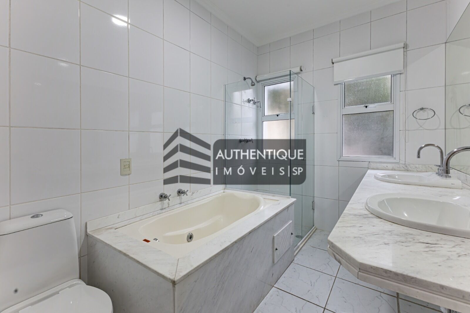 Casa de Condomínio à venda com 4 quartos, 568m² - Foto 18