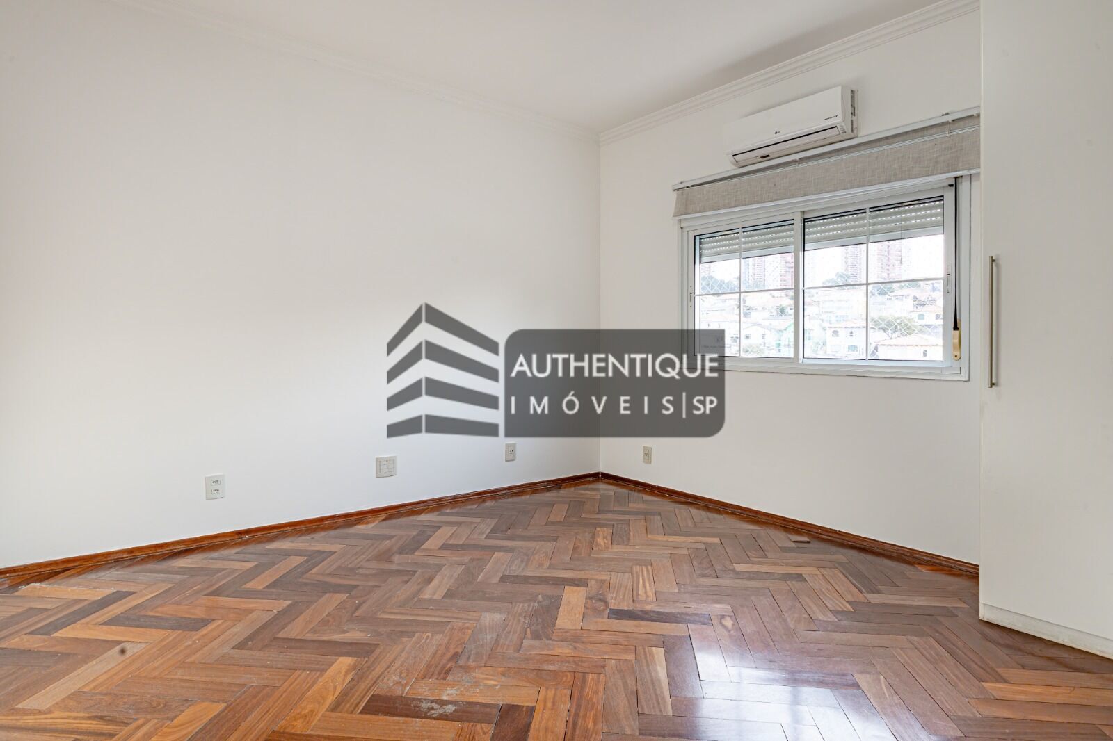 Casa de Condomínio à venda com 4 quartos, 568m² - Foto 34
