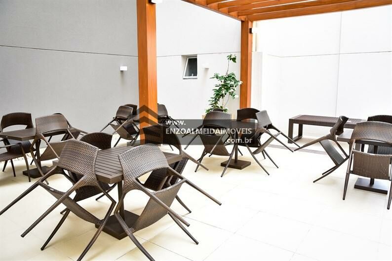 Apartamento à venda com 2 quartos, 67m² - Foto 40