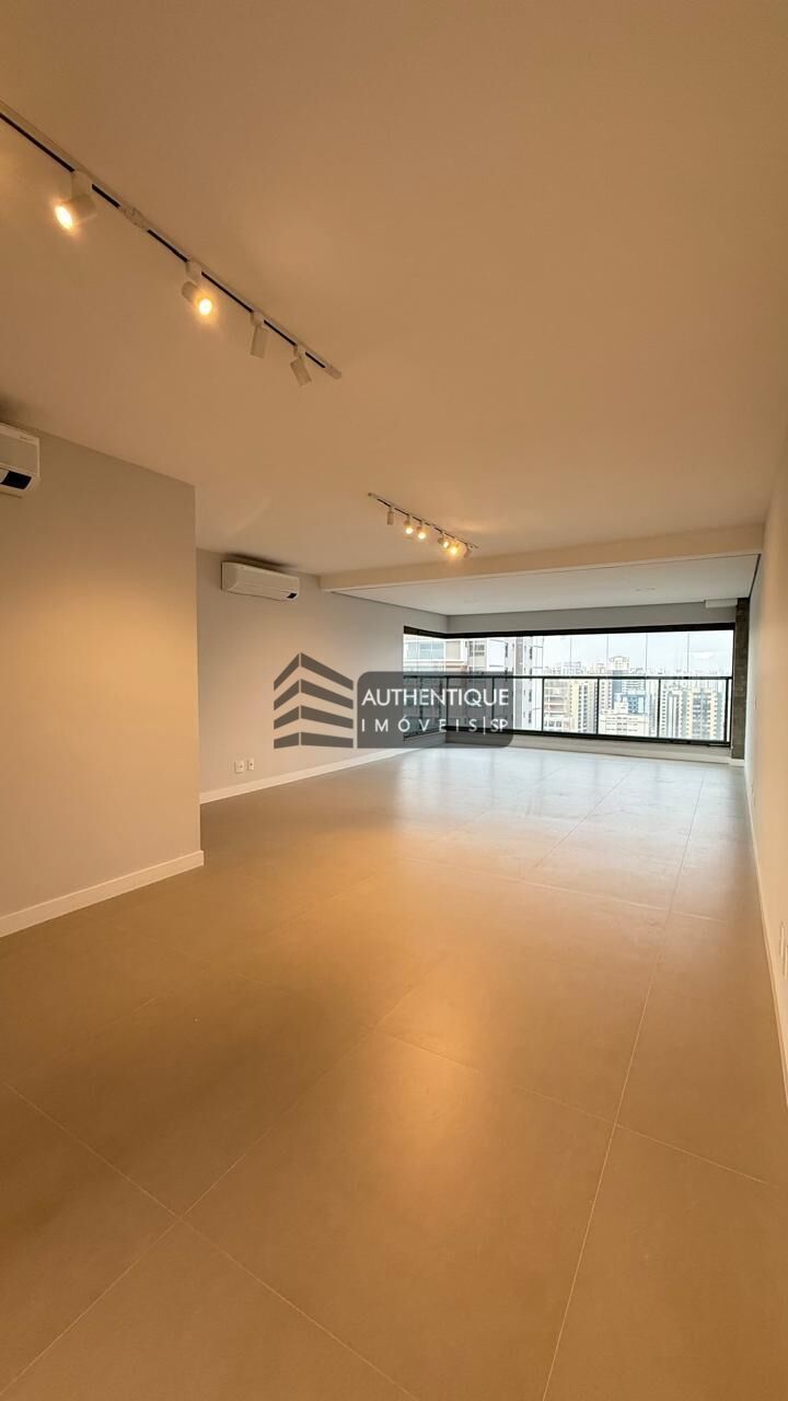 Apartamento para alugar com 3 quartos, 166m² - Foto 4