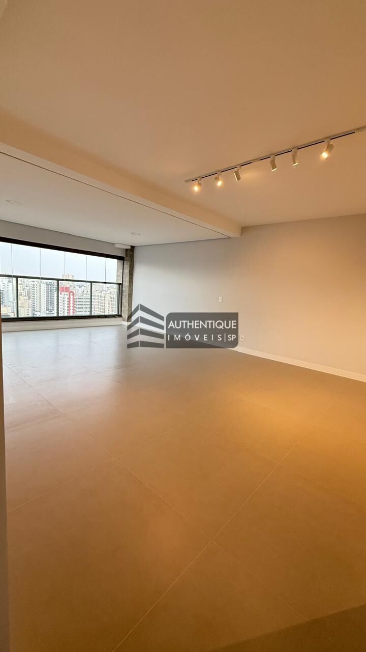 Apartamento para alugar com 3 quartos, 166m² - Foto 3