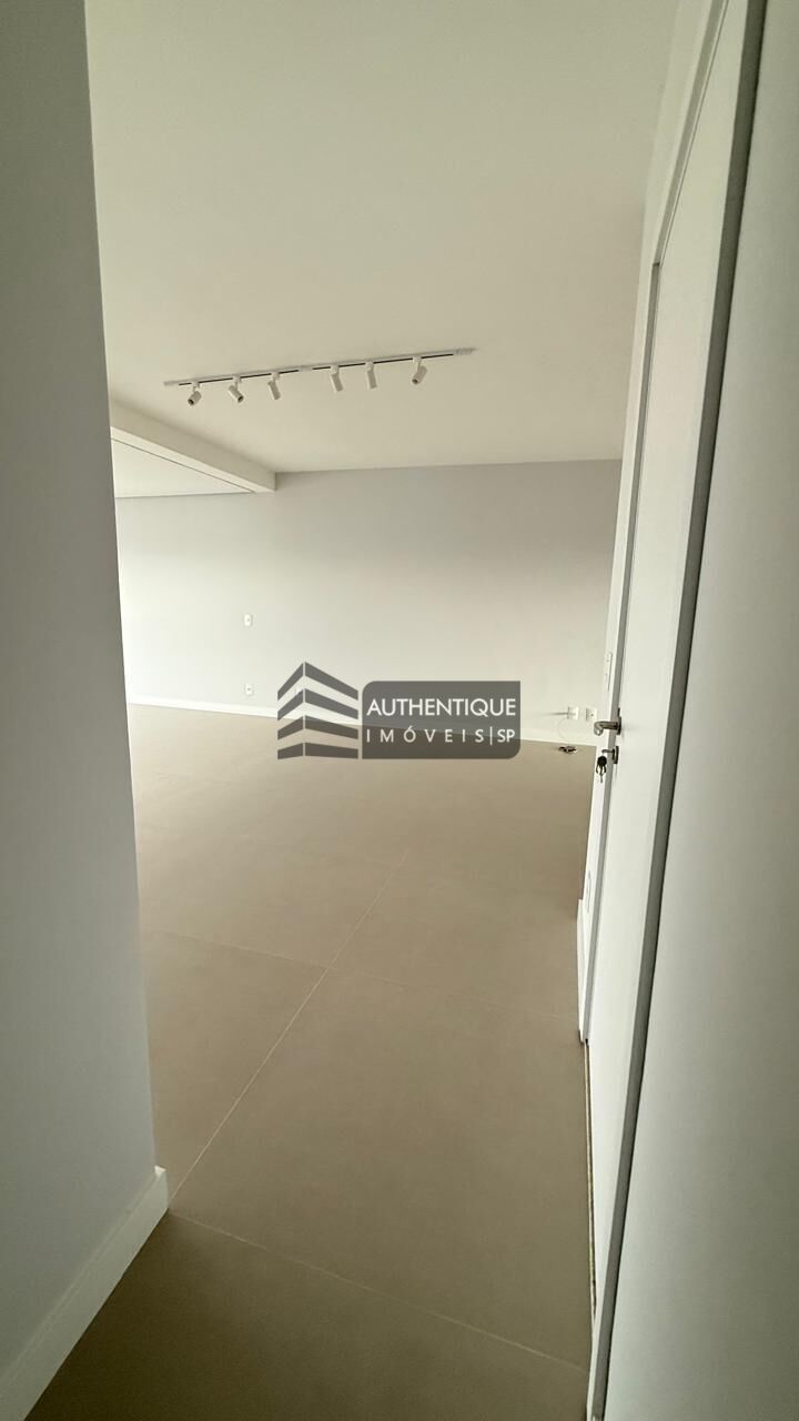Apartamento para alugar com 3 quartos, 166m² - Foto 7