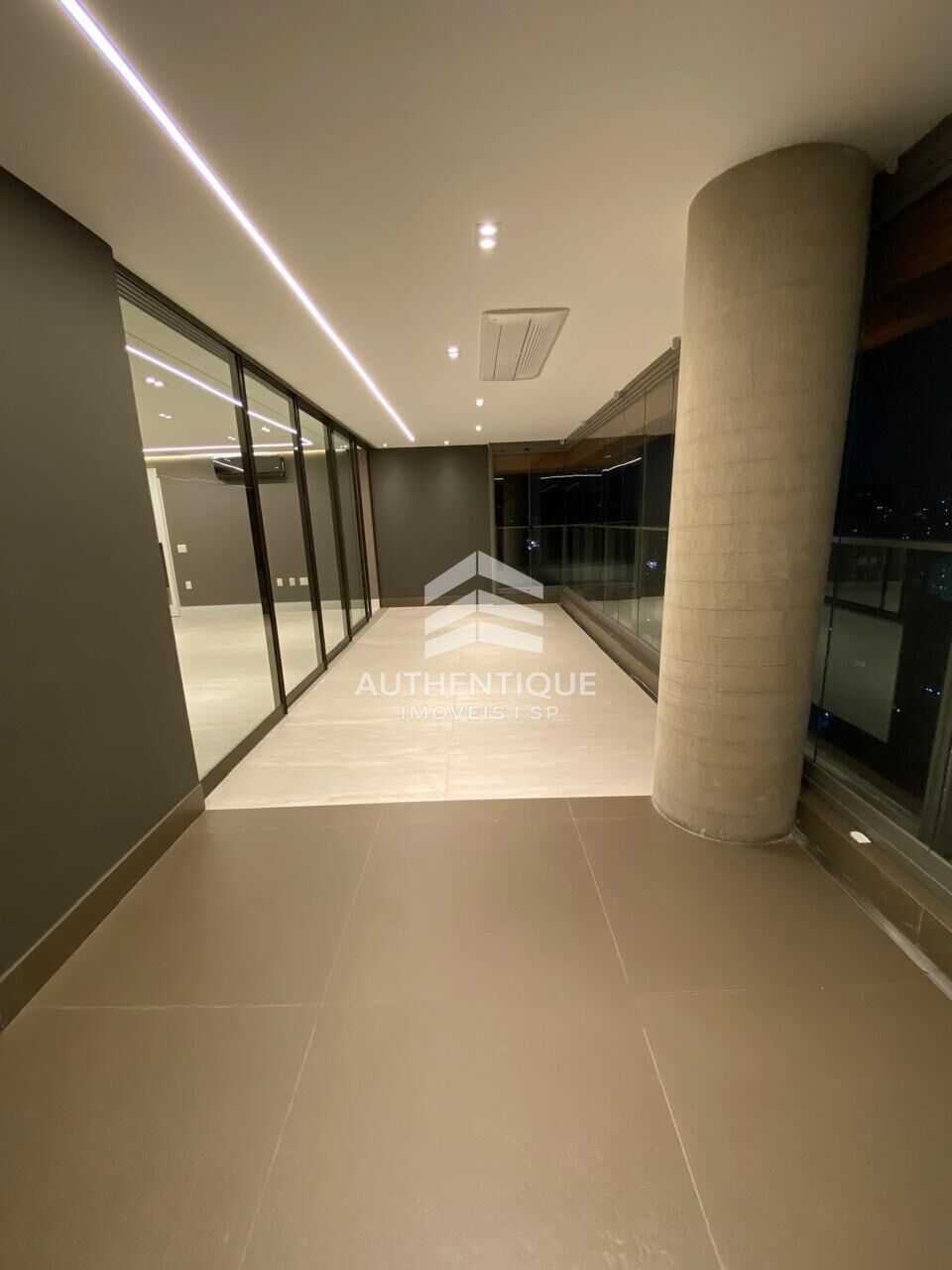 Apartamento, 4 quartos, 232 m² - Foto 4