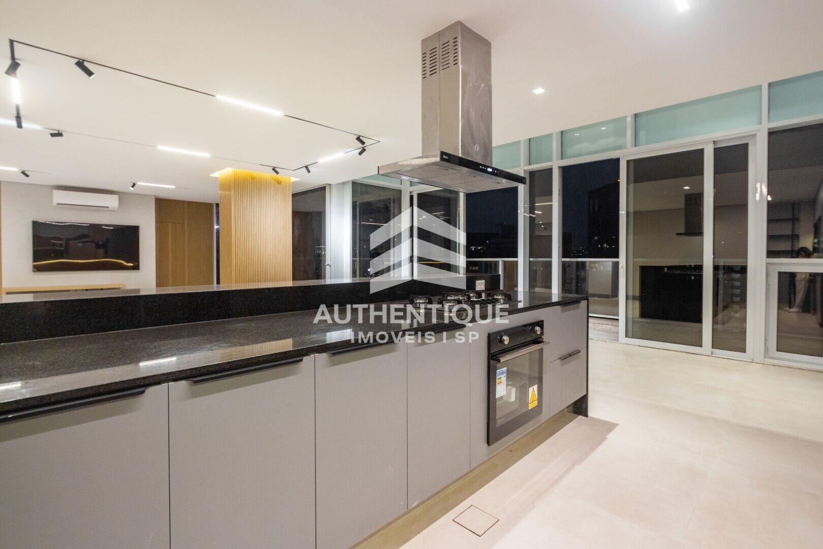 Cobertura, 3 quartos, 298 m² - Foto 7