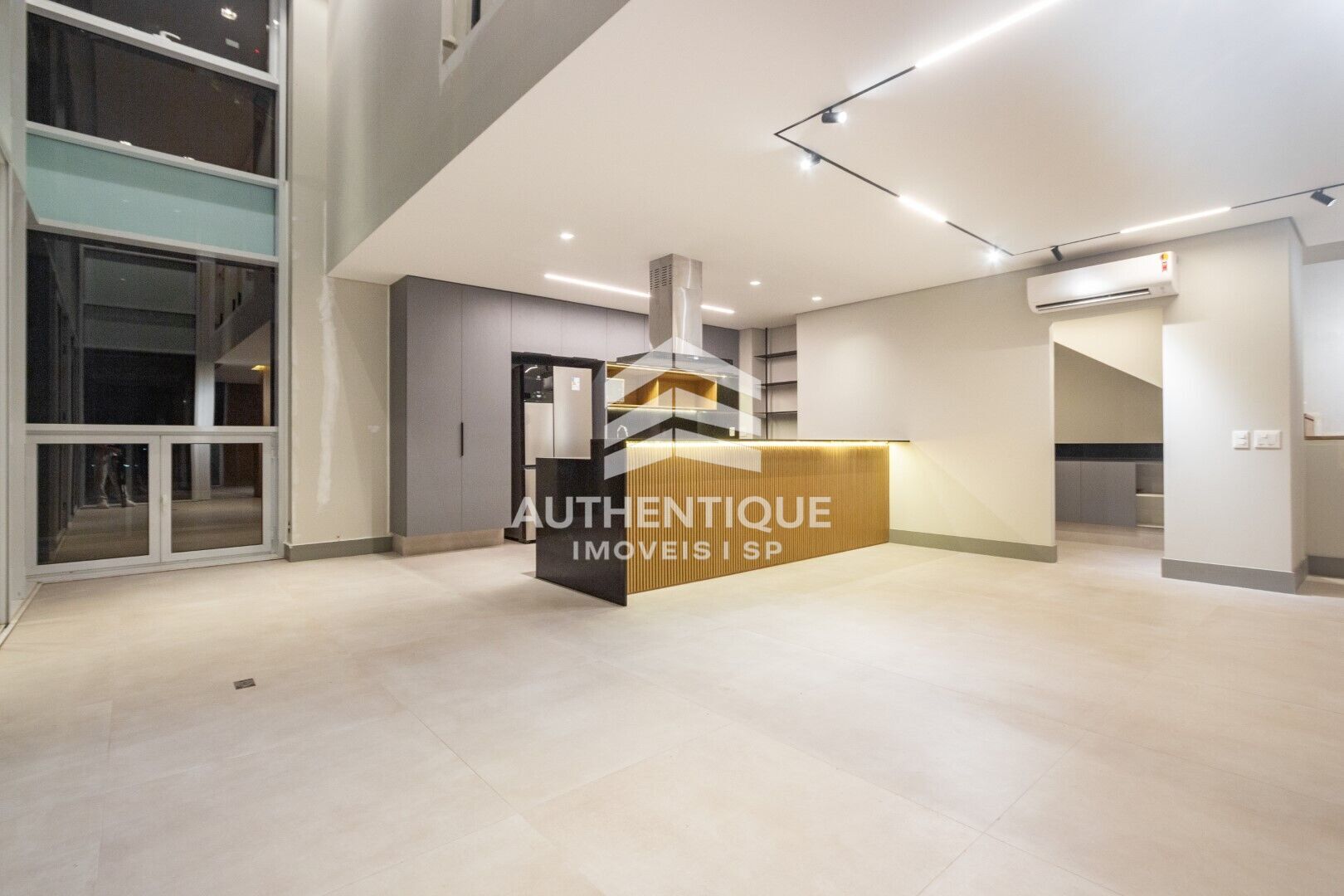Cobertura, 3 quartos, 298 m² - Foto 9