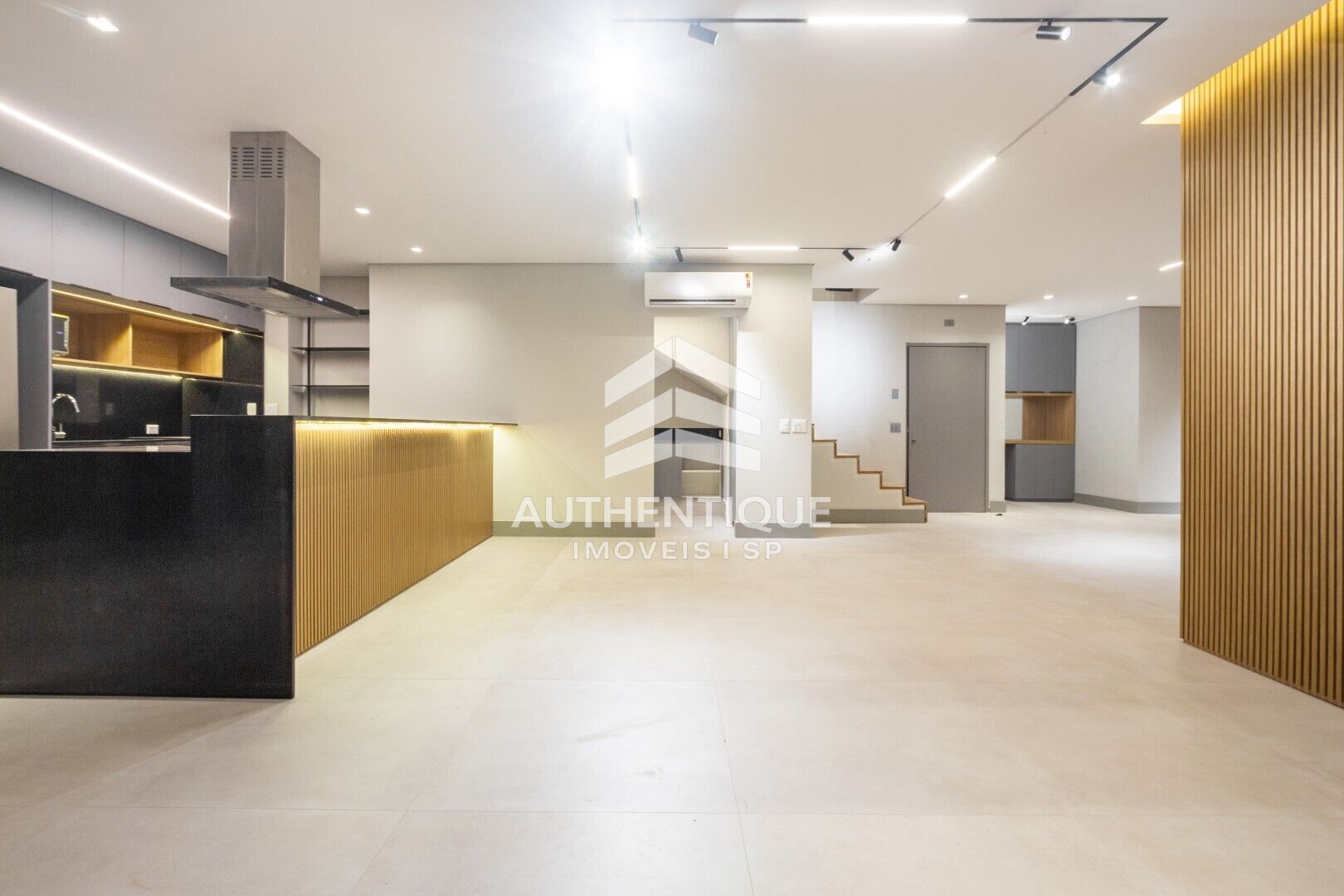 Cobertura, 3 quartos, 298 m² - Foto 8