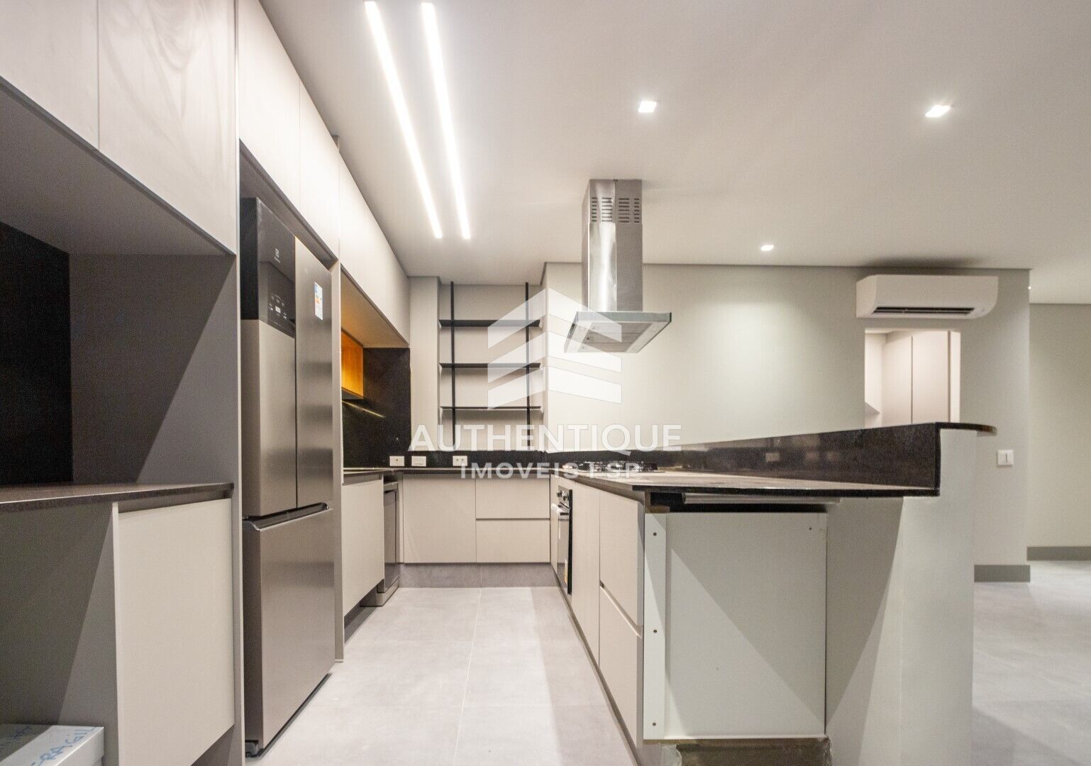 Cobertura, 3 quartos, 298 m² - Foto 11