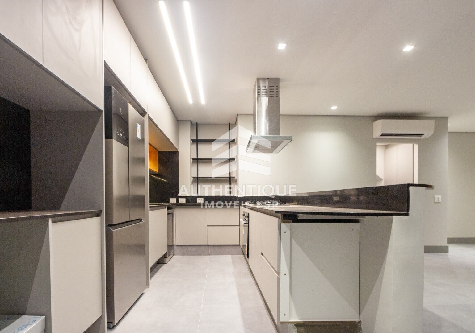 Cobertura, 3 quartos, 298 m² - Foto 11