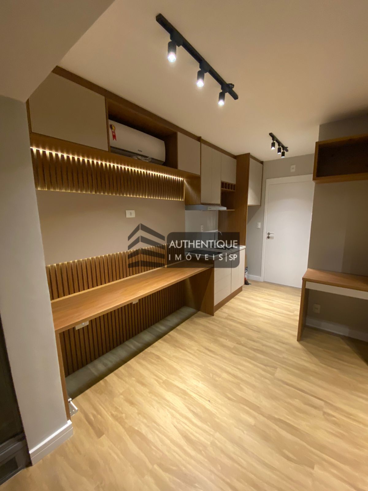 Apartamento à venda com 1 quarto, 25m² - Foto 1