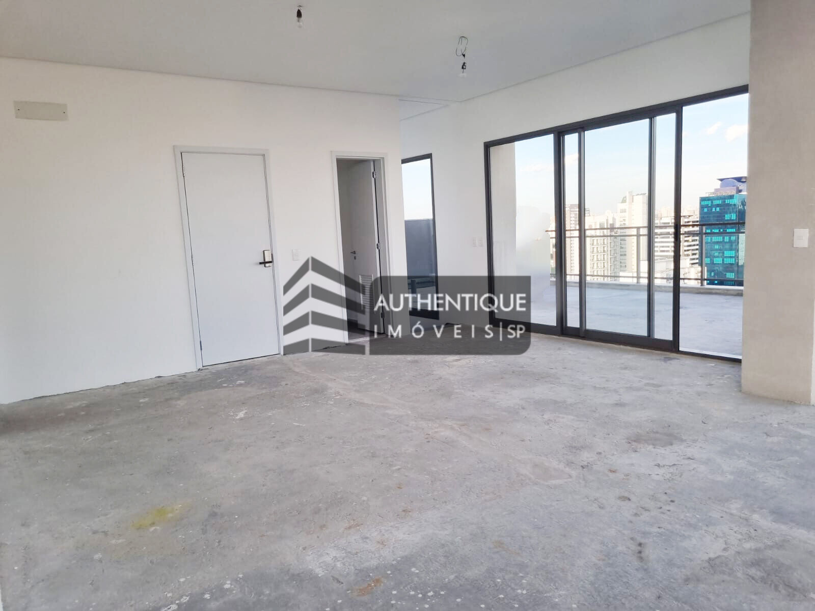 Cobertura à venda com 3 quartos, 256m² - Foto 2