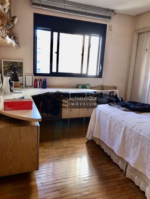 Apartamento à venda com 3 quartos, 160m² - Foto 9