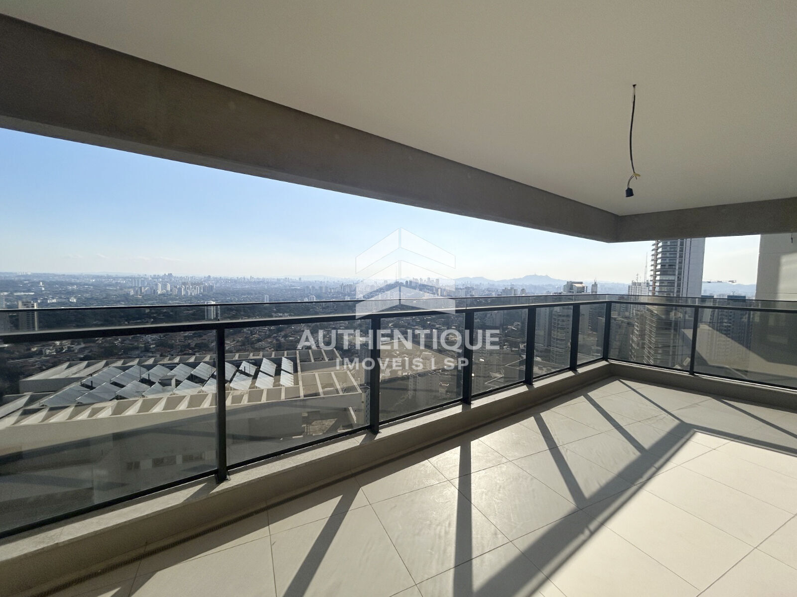 Apartamento, 4 quartos, 193 m² - Foto 2