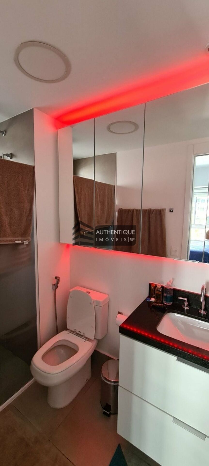 Apartamento à venda com 2 quartos, 68m² - Foto 30