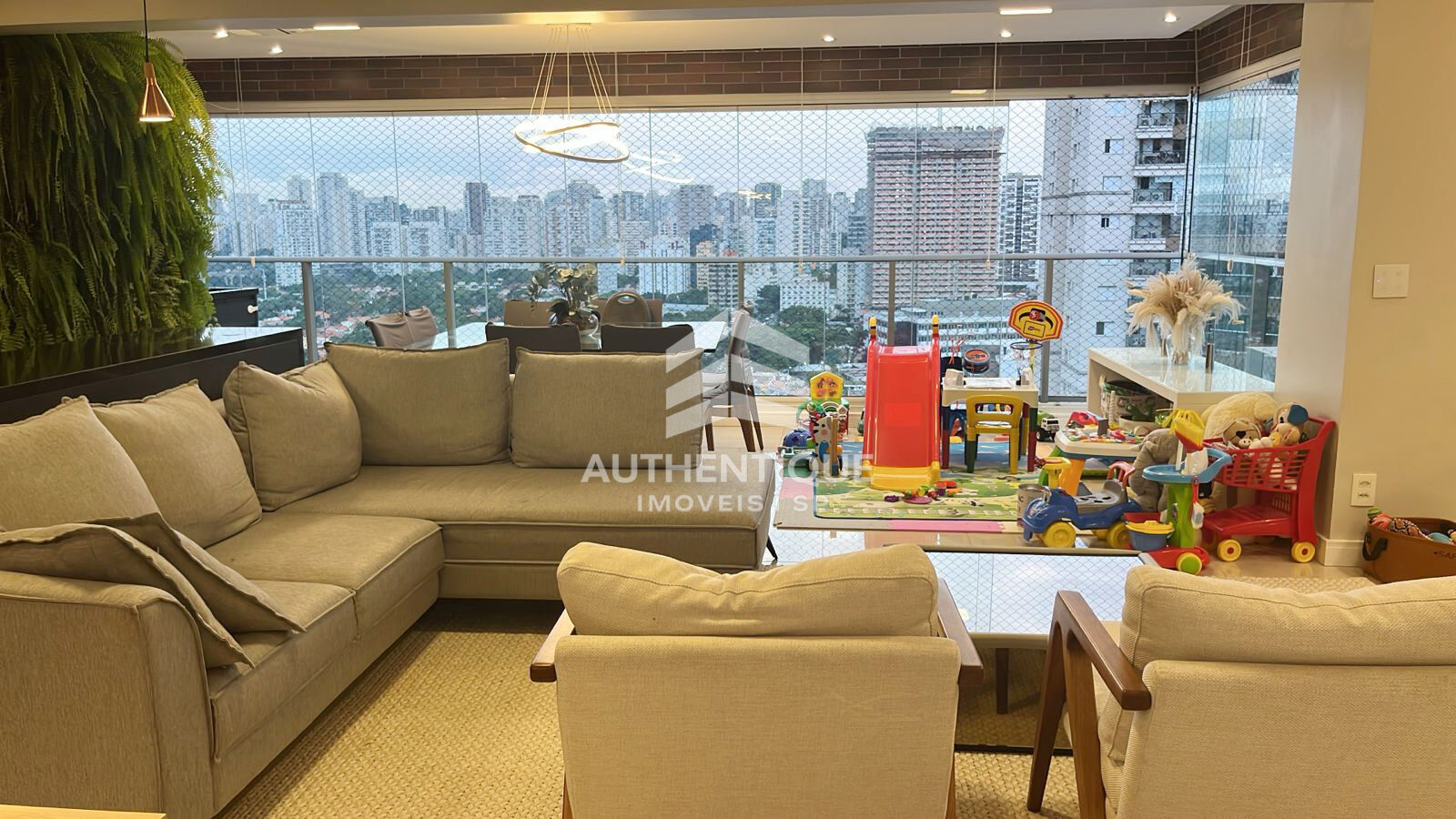 Apartamento, 3 quartos, 133 m² - Foto 1