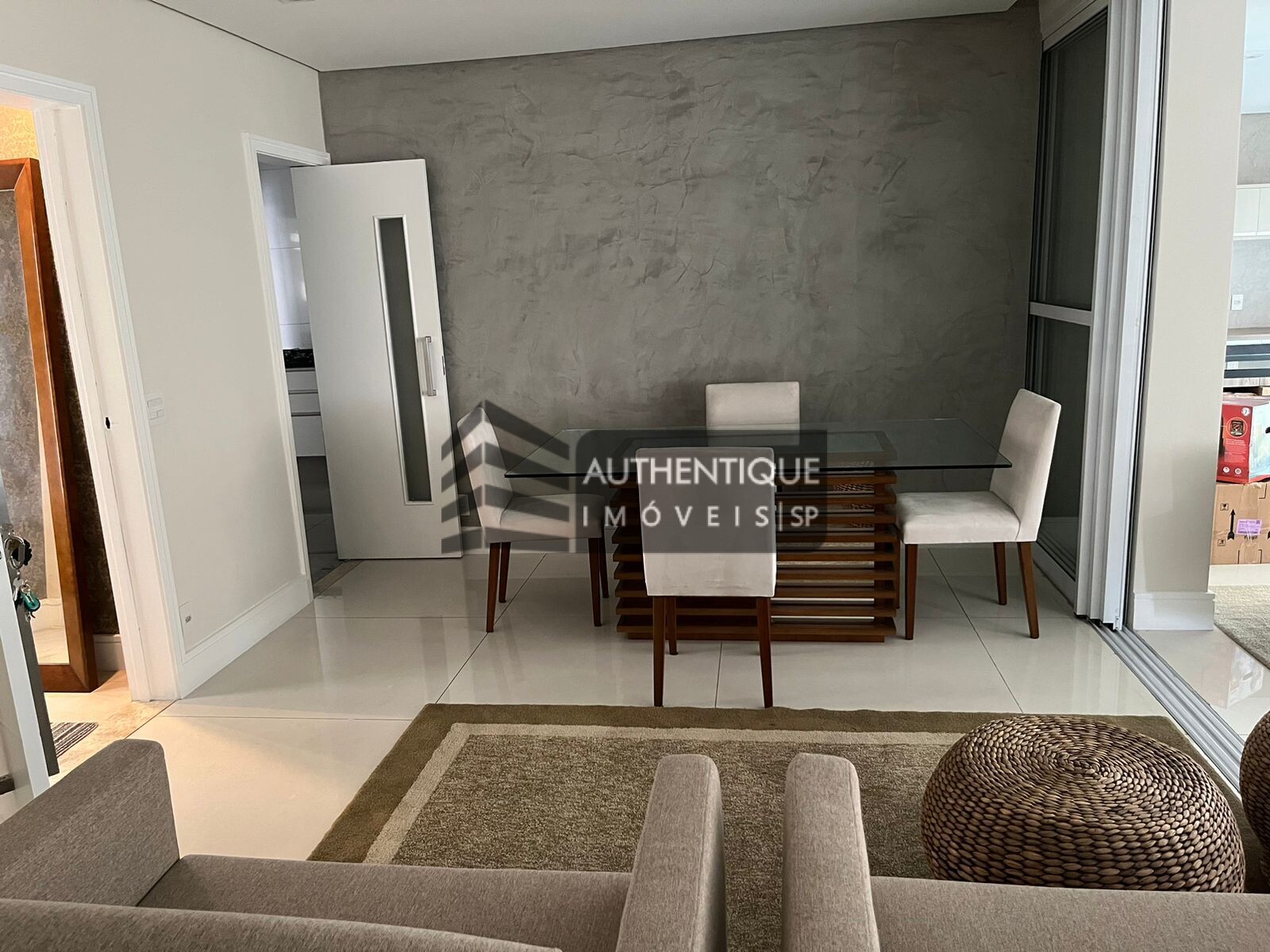 Apartamento à venda com 3 quartos, 159m² - Foto 4