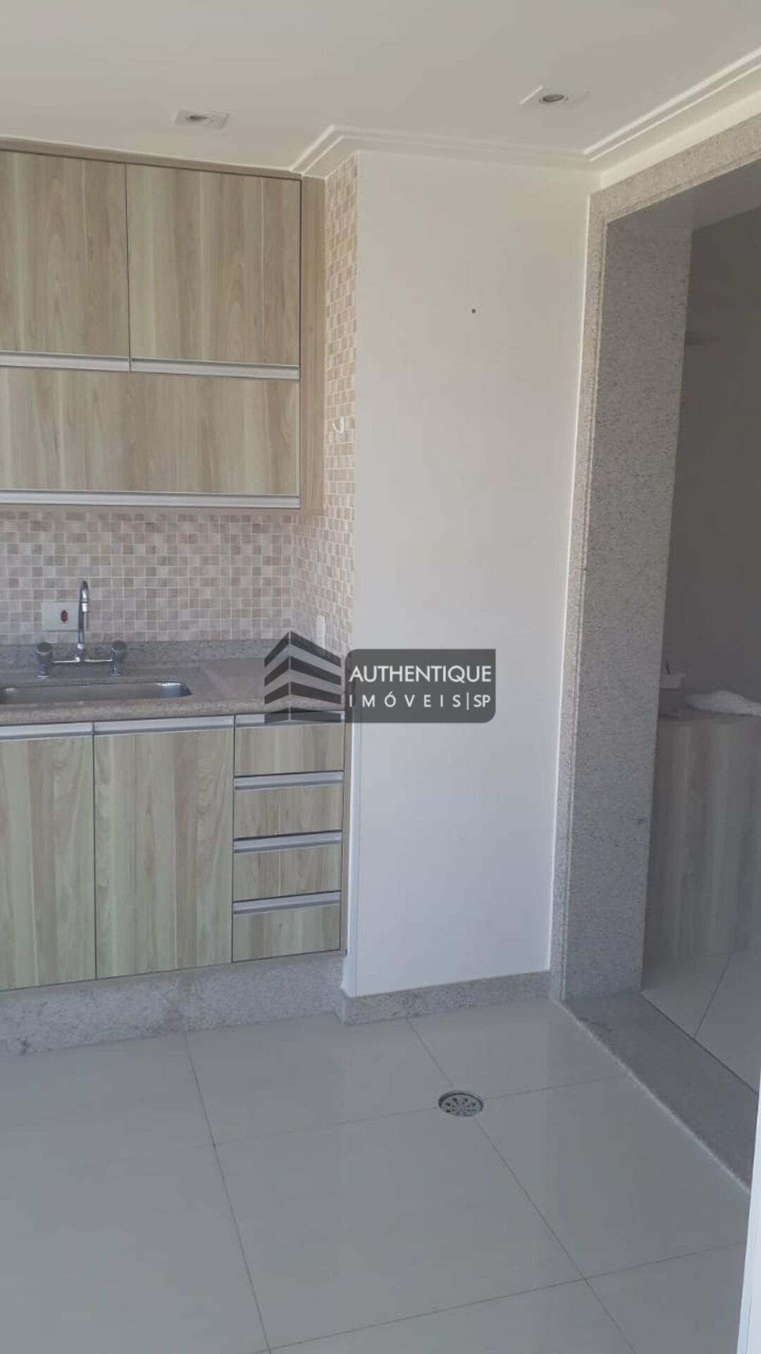 Apartamento à venda com 2 quartos, 65m² - Foto 20