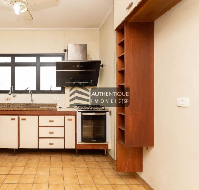 Apartamento à venda com 3 quartos, 168m² - Foto 12