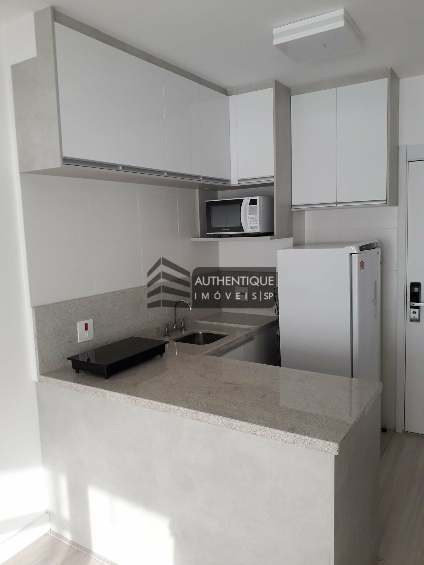 Apartamento à venda com 1 quarto, 38m² - Foto 18