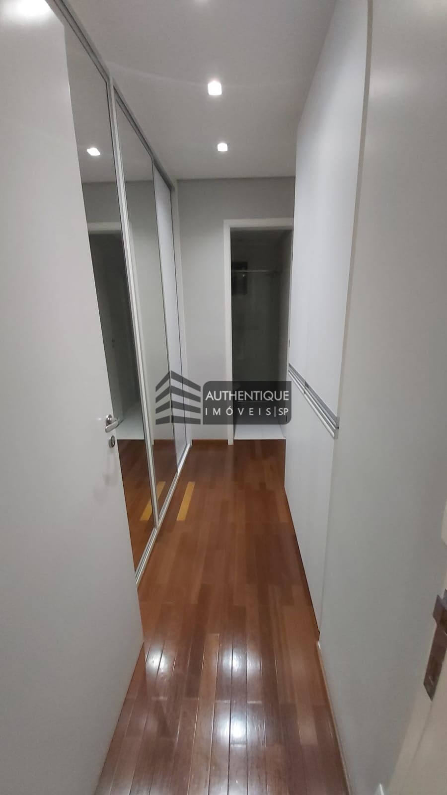 Apartamento à venda com 3 quartos, 107m² - Foto 15