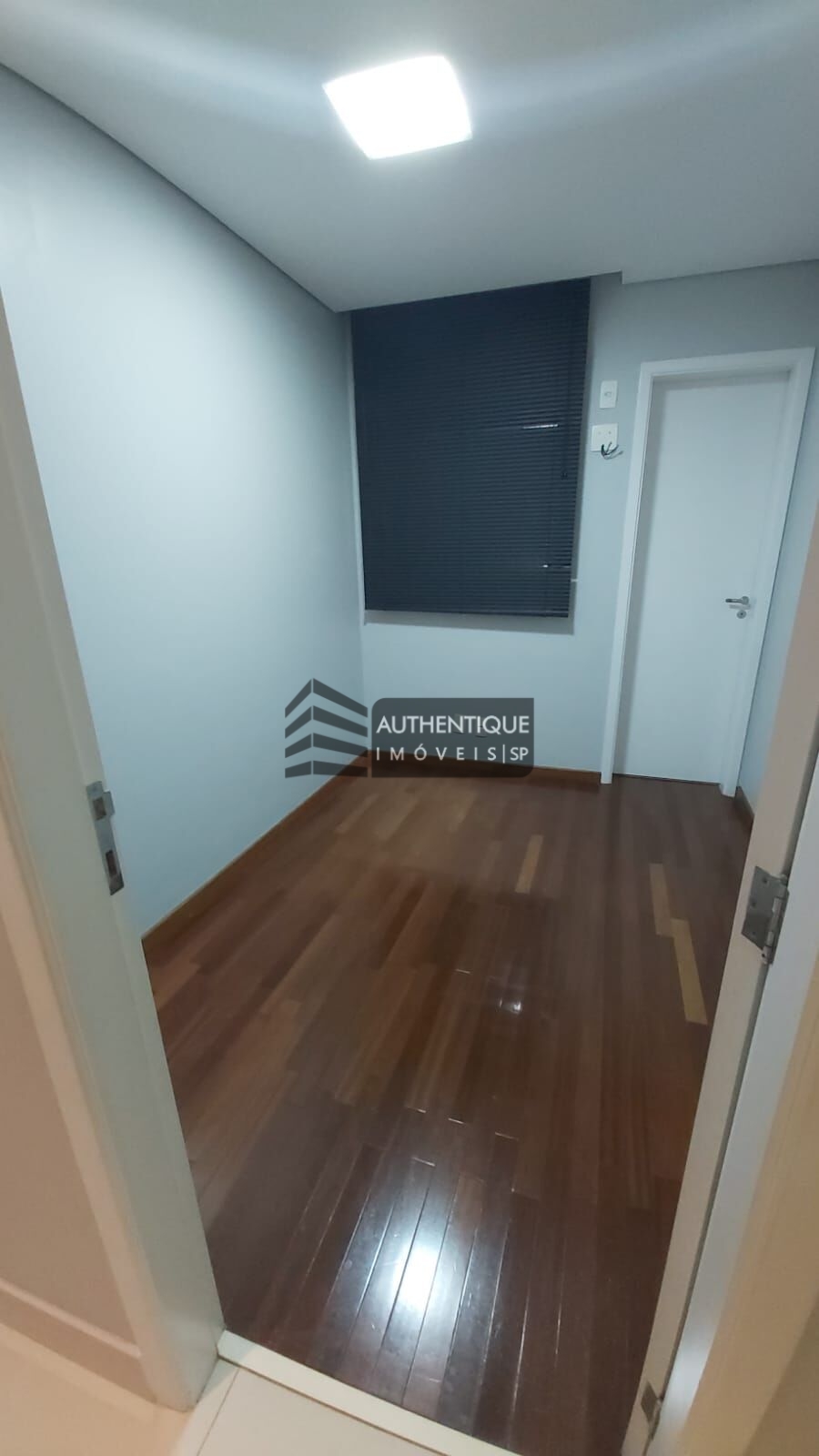 Apartamento à venda com 3 quartos, 107m² - Foto 14