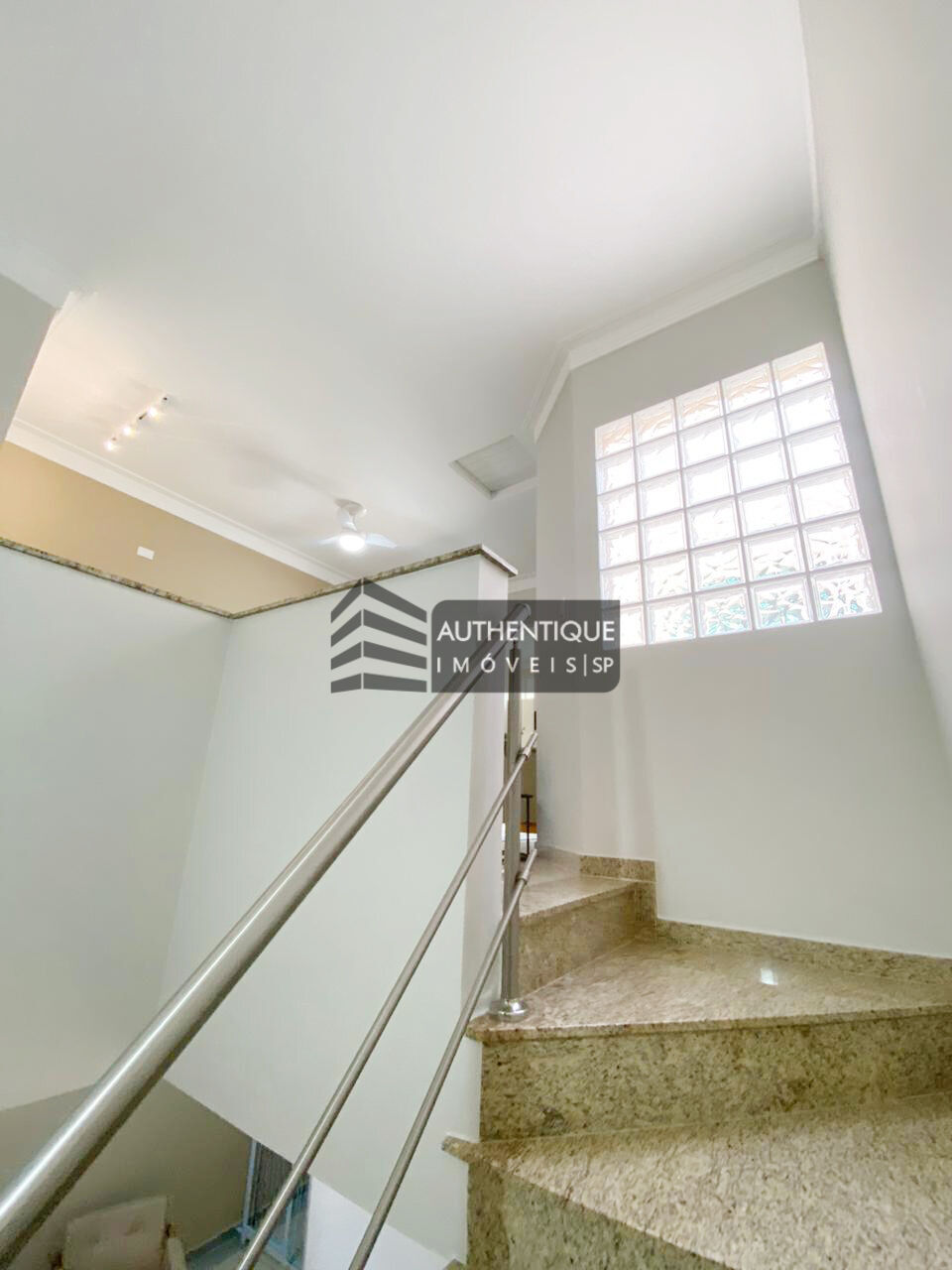 Sobrado à venda com 3 quartos, 230m² - Foto 49