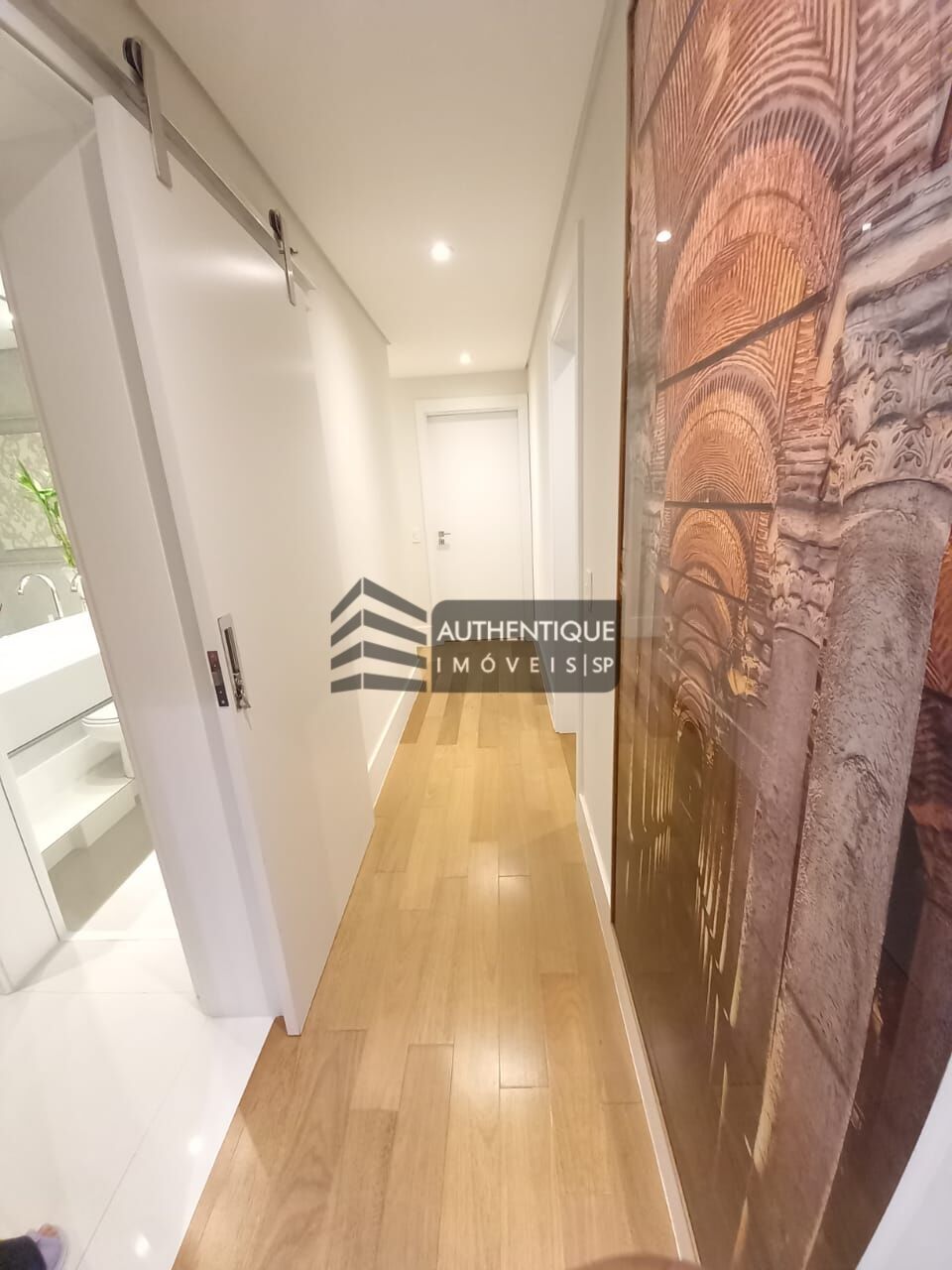 Apartamento à venda com 4 quartos, 271m² - Foto 11