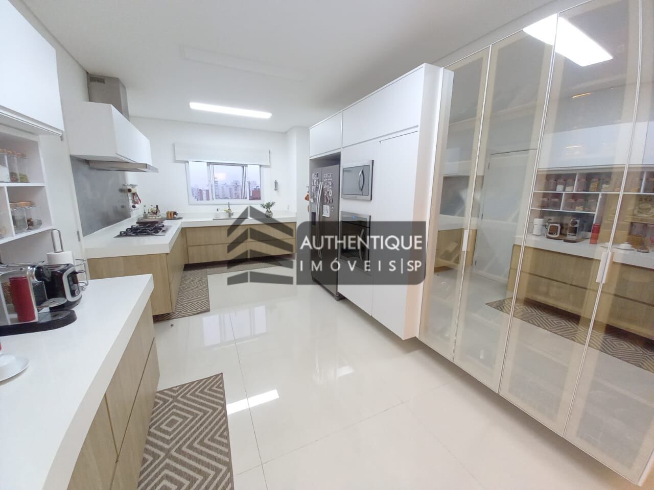 Apartamento à venda com 4 quartos, 271m² - Foto 10