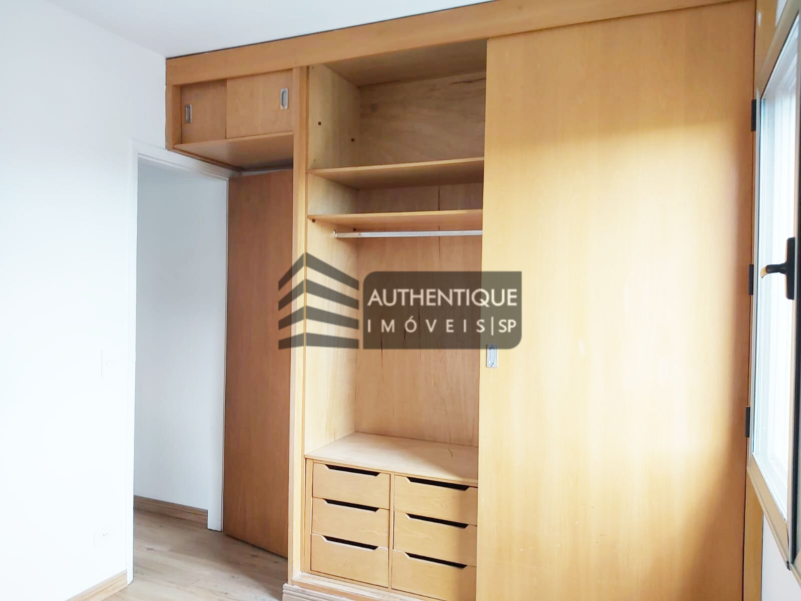 Apartamento à venda com 3 quartos, 110m² - Foto 6