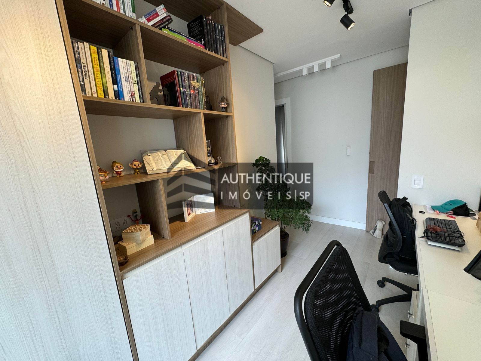 Apartamento à venda com 4 quartos, 113m² - Foto 28