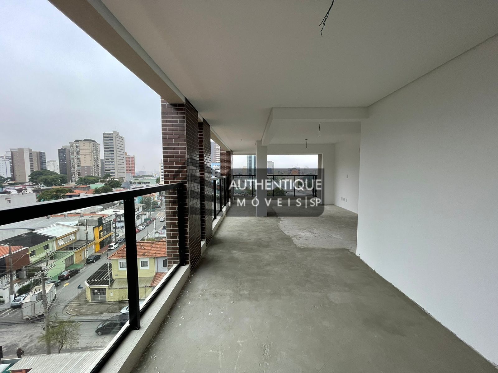 Apartamento à venda com 3 quartos, 132m² - Foto 1