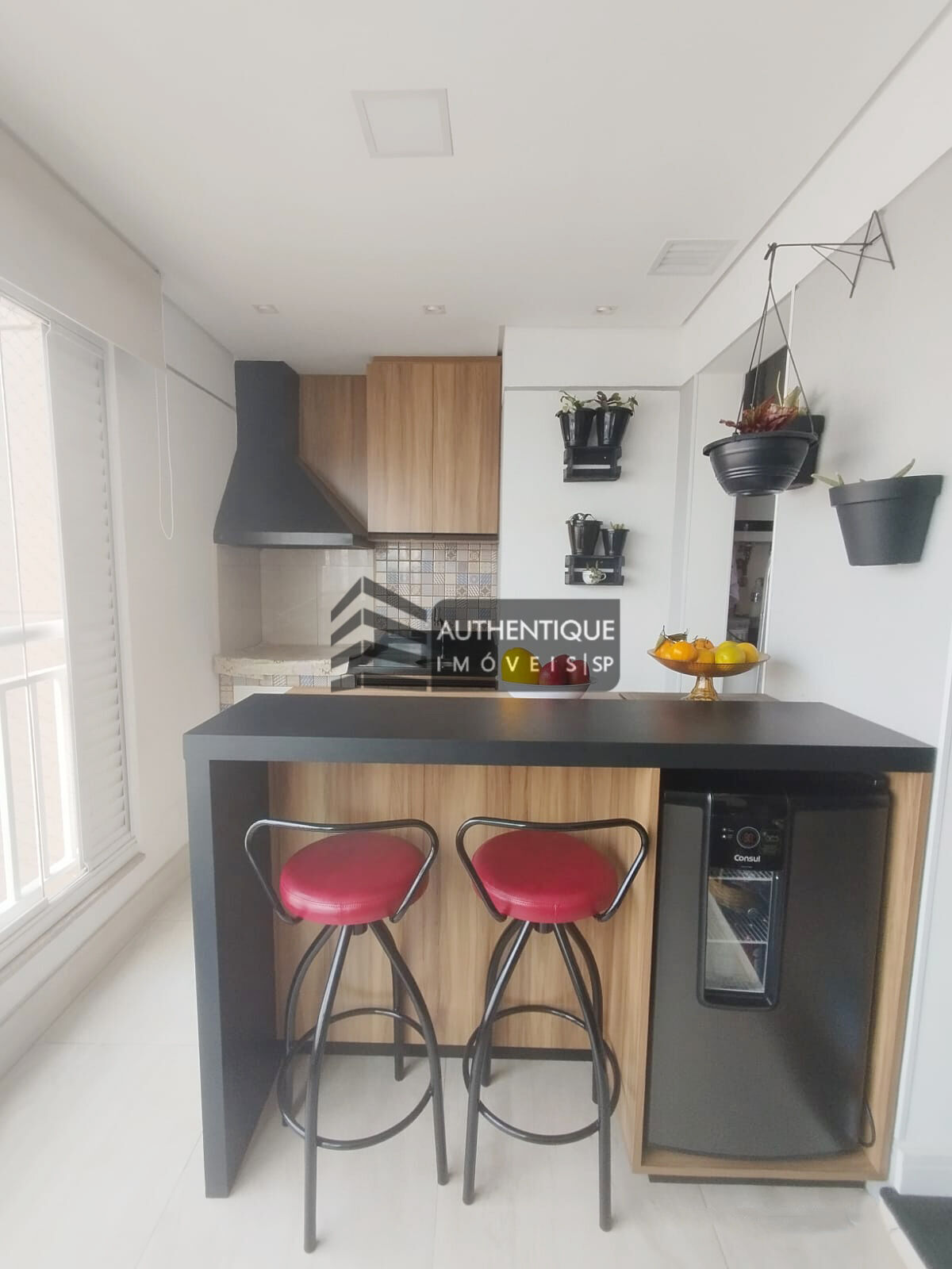 Apartamento à venda com 2 quartos, 77m² - Foto 3