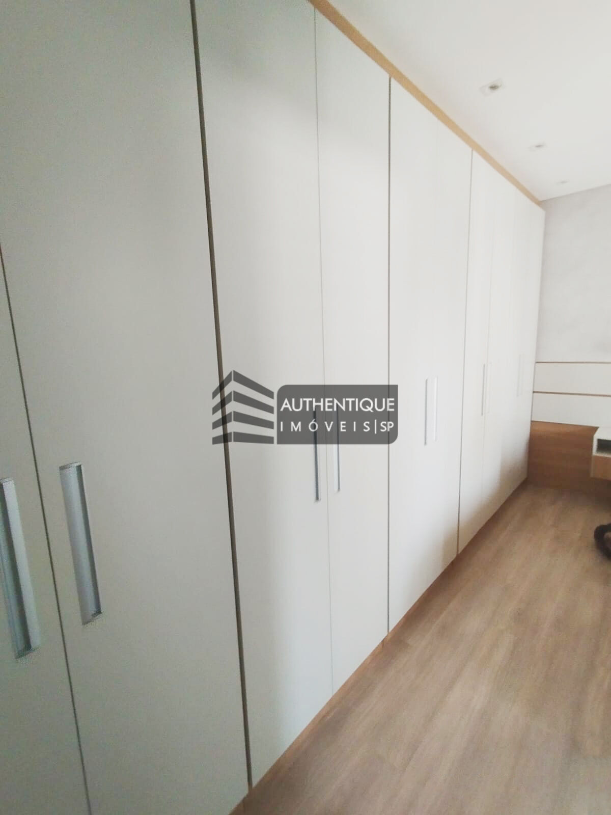 Apartamento à venda com 2 quartos, 77m² - Foto 22